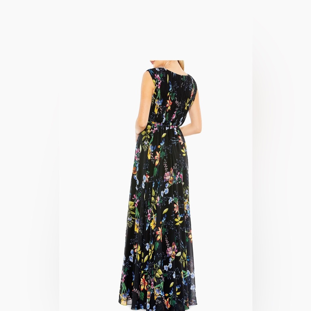 NWT Ieena Duggal Pleated Floral Evening Gown